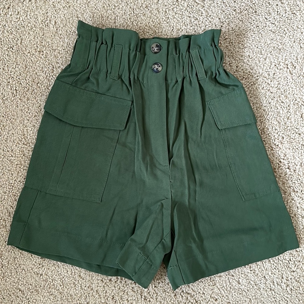 HM Green Paperbag Shorts